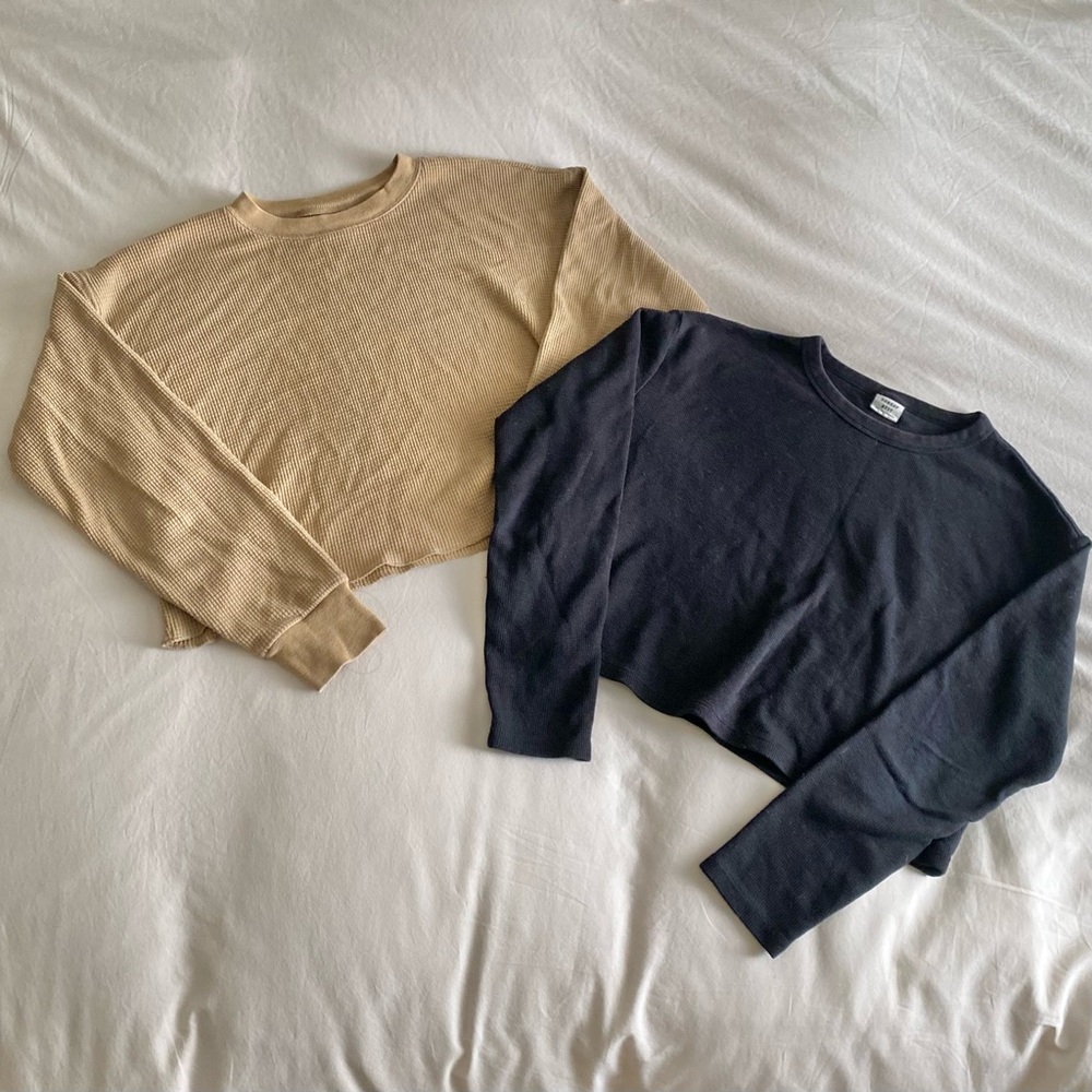 Aritzia Long Sleeve Cropped Tees in Beige and Black